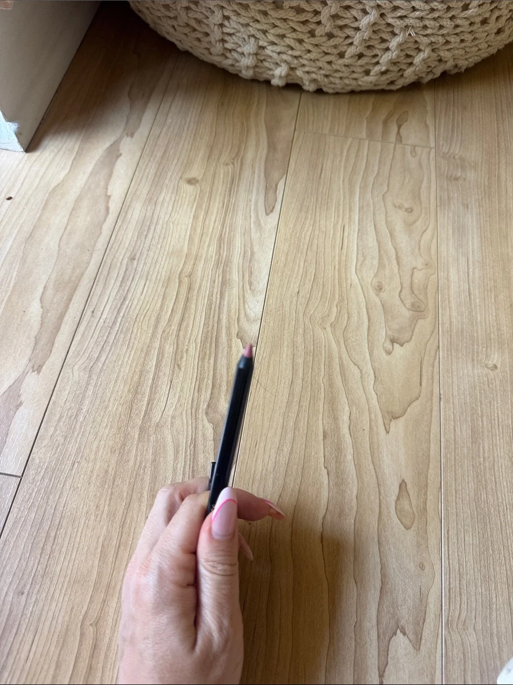 Hourglass Shape and Sculpt Lip Liner – Tease 1.5